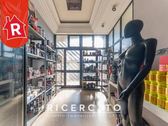Negozio in affitto a Lecce