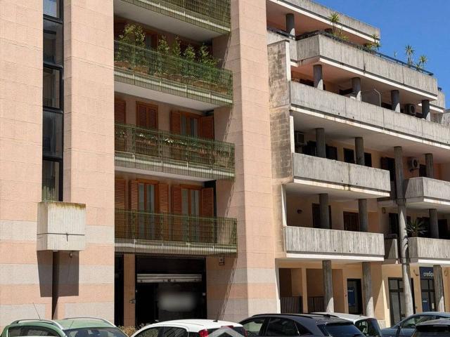 Negozio in affitto a Lecce