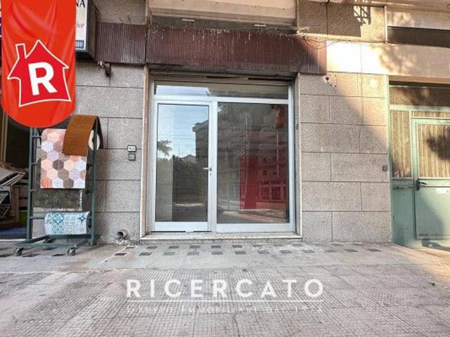 Negozio in affitto a Lecce