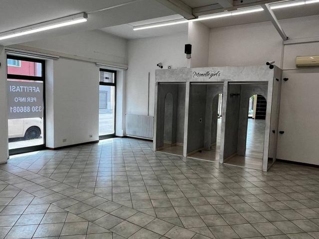 Negozio in affitto a Lonigo