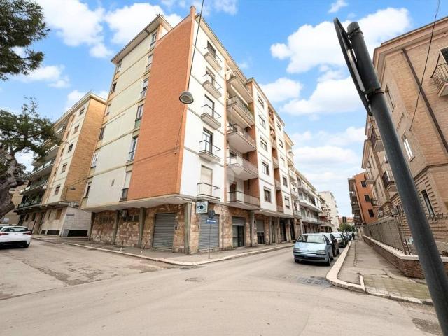 Negozio in affitto a Lucera