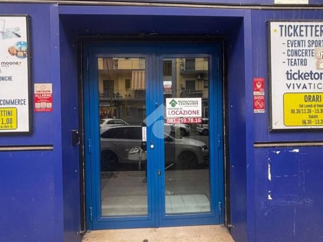 Negozio in affitto a Marano Di Napoli