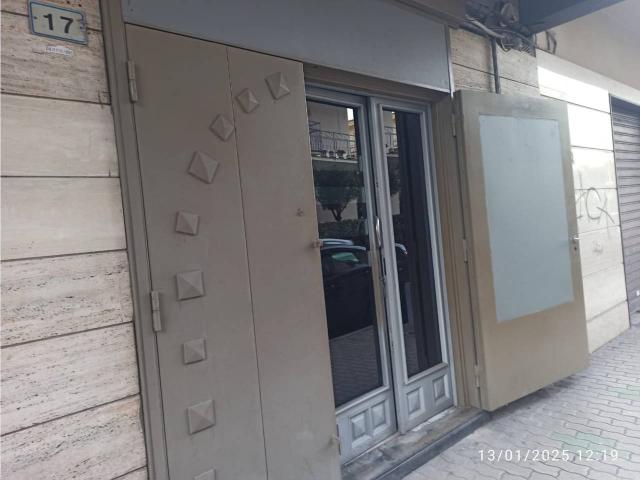 Negozio in affitto a Melito Di Napoli