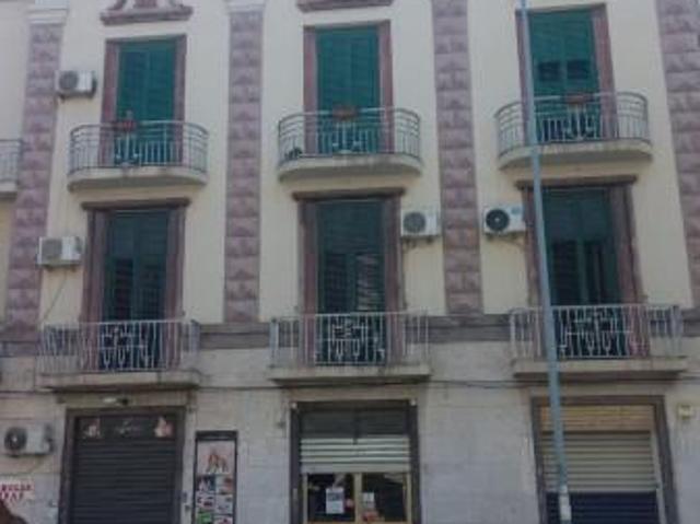 Negozio in affitto a Messina