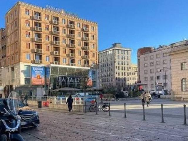 Negozio in affitto a Milano