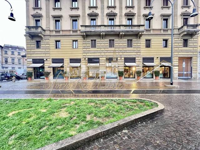 Negozio in affitto a Milano