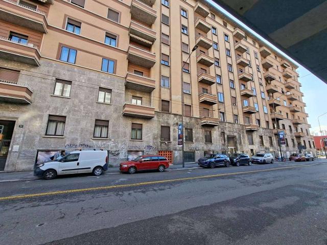 Negozio in affitto a Milano