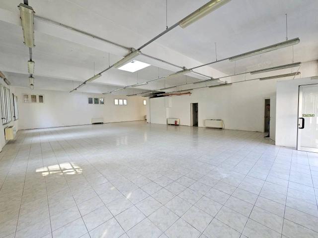 Negozio in affitto a Milano