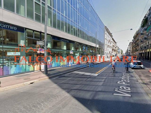 Negozio in affitto a Milano