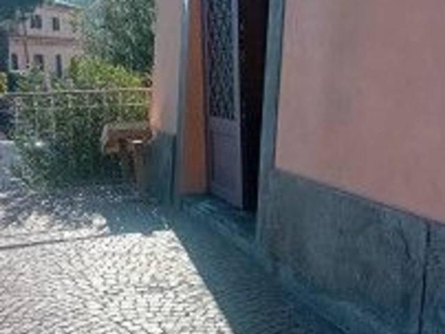 Negozio in affitto a Monte Porzio Catone