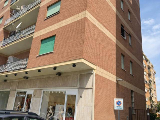 Negozio in affitto a Monterotondo