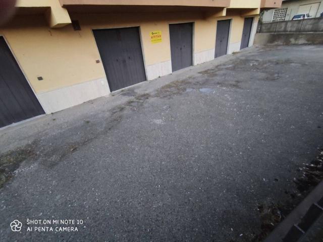 Negozio in affitto a Montesarchio