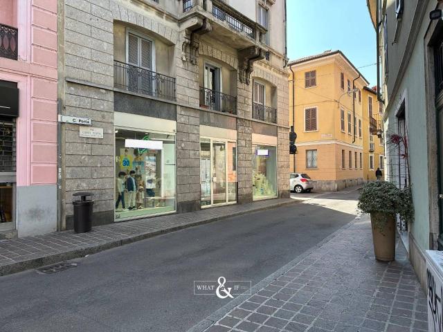 Negozio in affitto a Monza
