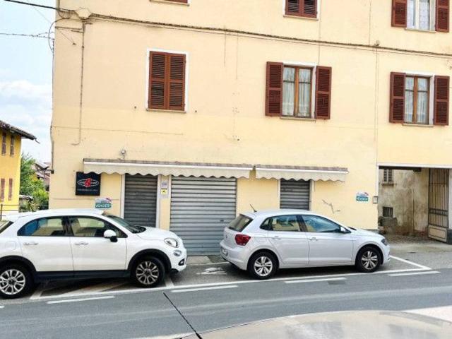 Negozio in affitto a Mongrando