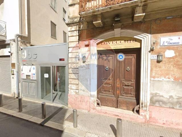 Negozio in affitto a Monopoli