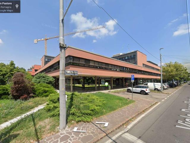 Negozio in affitto a Modena