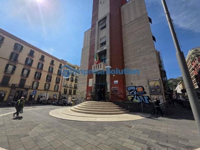 Negozio in affitto a Napoli