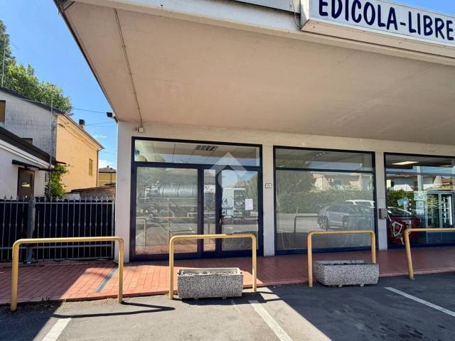 Negozio in affitto a Novellara