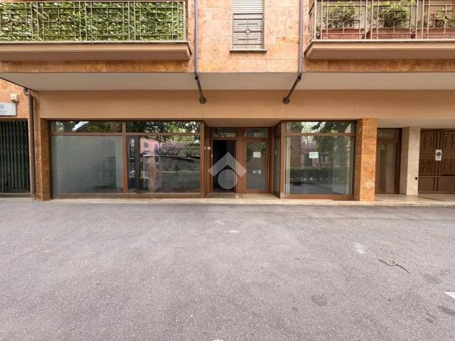 Negozio in affitto a Novi Ligure