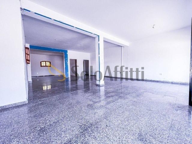Negozio in affitto a Olbia