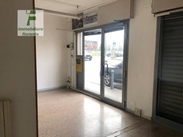Negozio in affitto a Padova