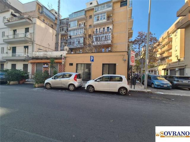 Negozio in affitto a Palermo