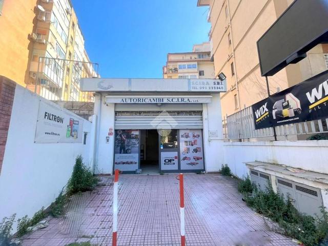 Negozio in affitto a Palermo