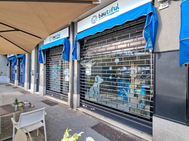 Negozio in affitto a Pavia