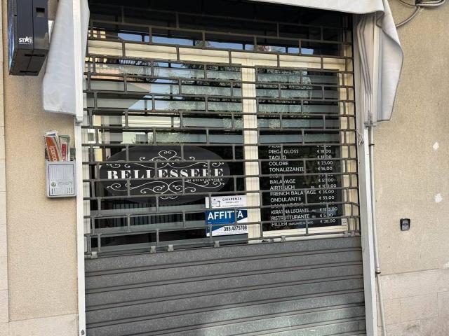 Negozio in affitto a Pedara