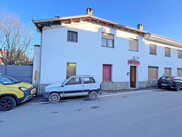 Negozio in affitto a Pinerolo