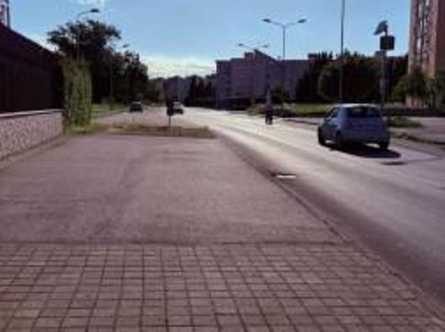 Negozio in affitto a Pomigliano D'Arco