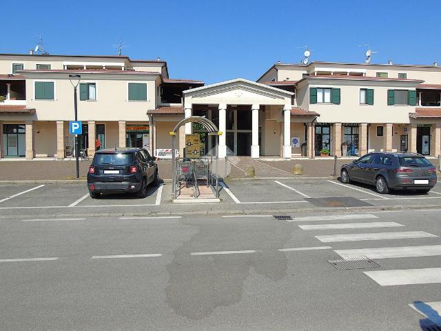 Negozio in affitto a Poncarale
