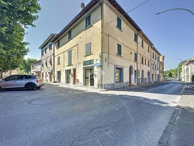 Negozio in affitto a Ponsacco