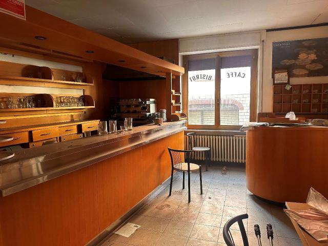 Negozio in affitto a Porto Ceresio