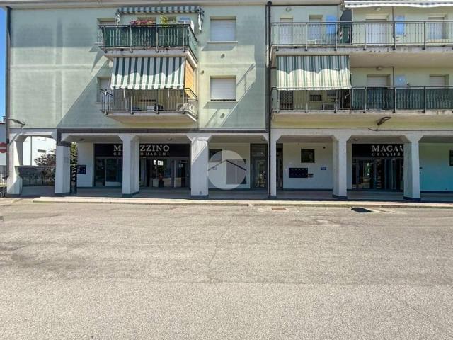 Negozio in affitto a Porto Mantovano
