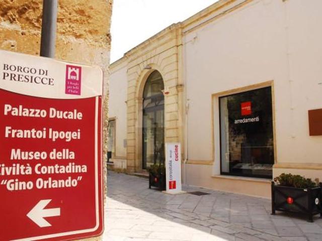 Negozio in affitto a Presicce Acquarica