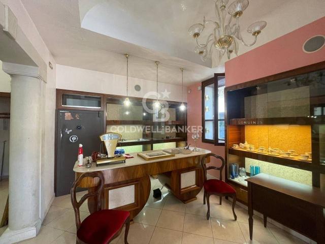Negozio in affitto a Ragusa