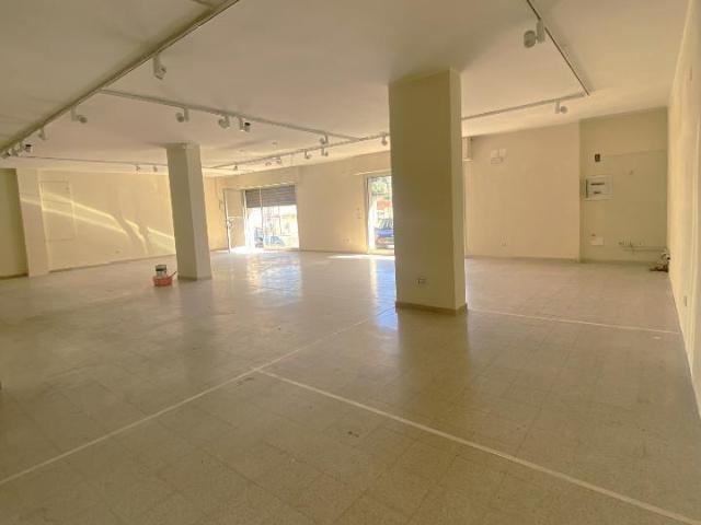 Negozio in affitto a Reggio Calabria