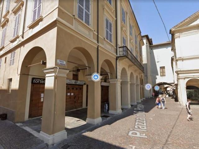 Negozio in affitto a Reggio Emilia