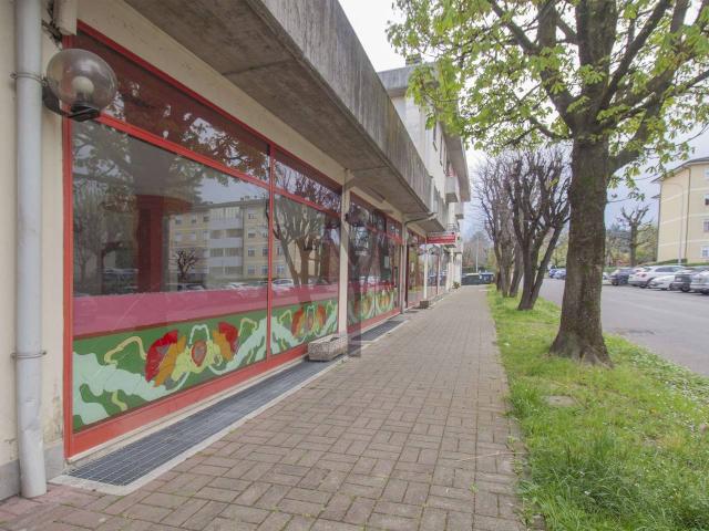 Negozio in affitto a Reggio Emilia