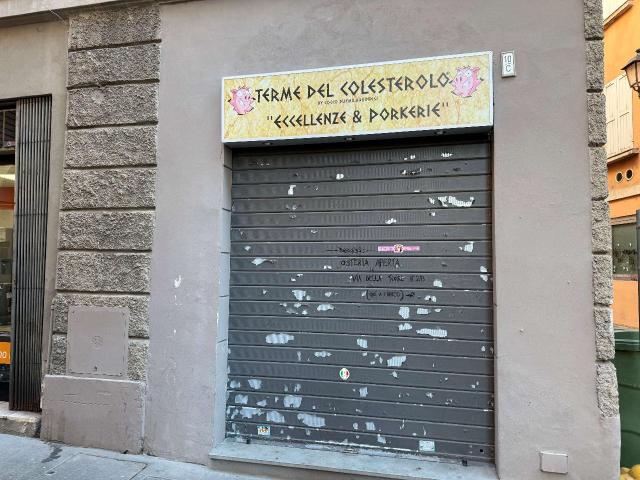 Negozio in affitto a Reggio Emilia