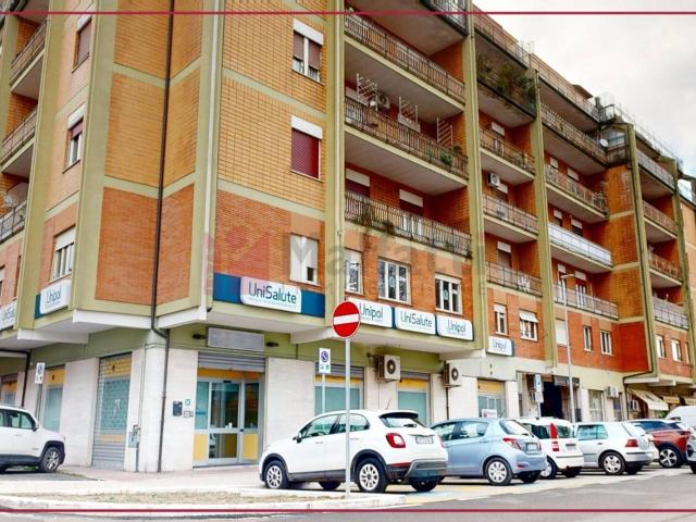 Negozio in affitto a Rieti