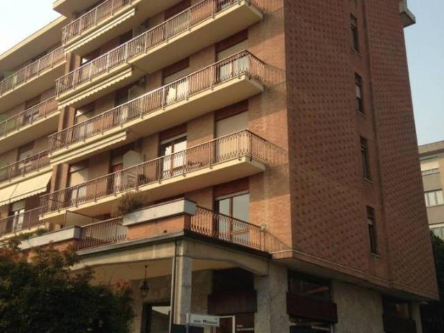 Negozio in affitto a Rivoli
