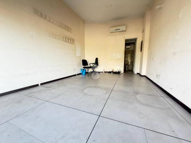 Negozio in affitto a Roma