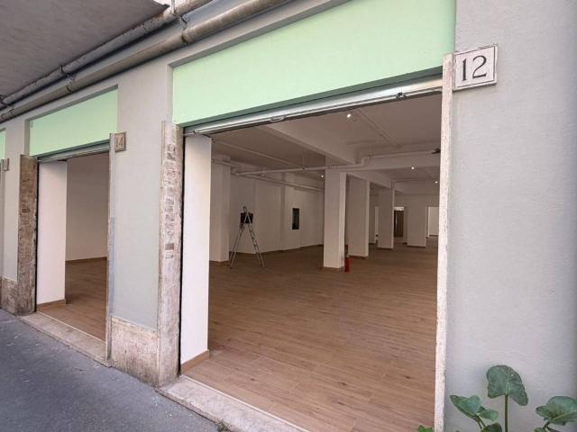 Negozio in affitto a Roma