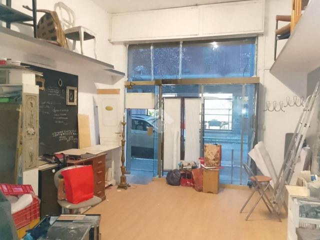 Negozio in affitto a Roma