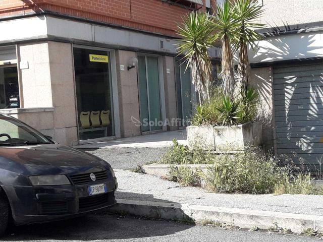 Negozio in affitto a Roma