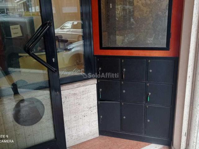 Negozio in affitto a Roma