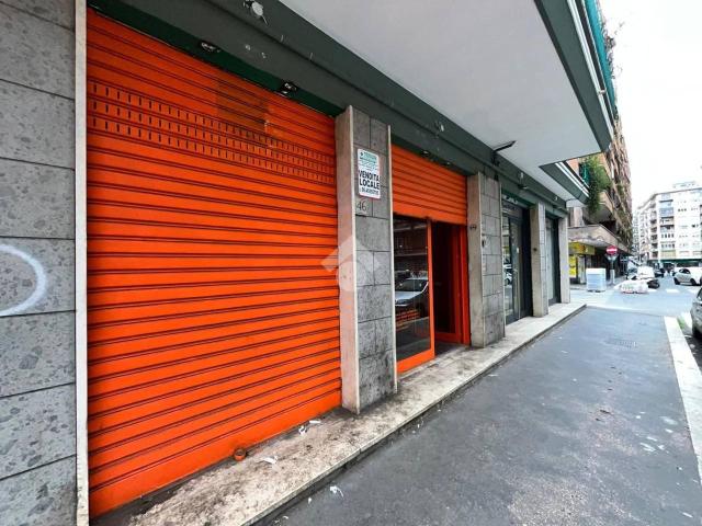 Negozio in affitto a Roma