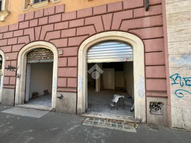 Negozio in affitto a Roma
